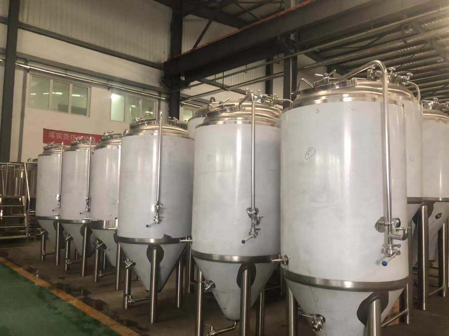 啤酒發酵罐-山東豪魯